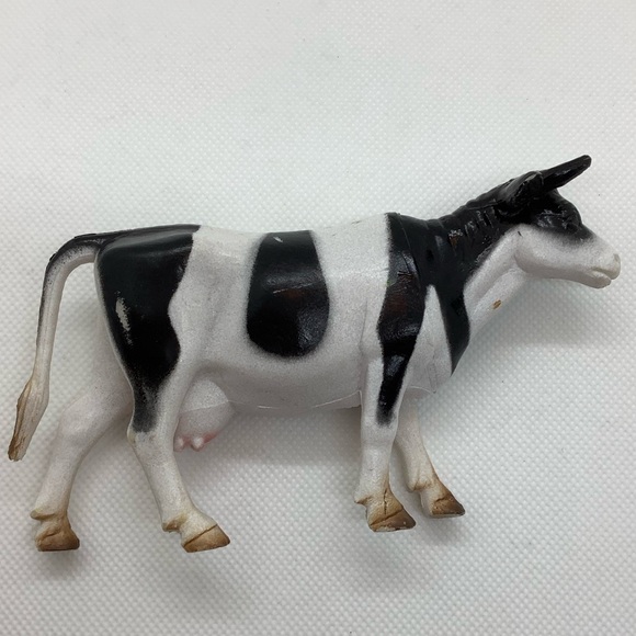 Unbranded S.H. Replacement Holstein Cow Figure Plastic Toy READ - Picture 6 of 15